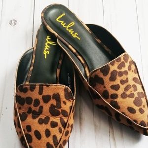 Leopard Print Pointy Toed Slides